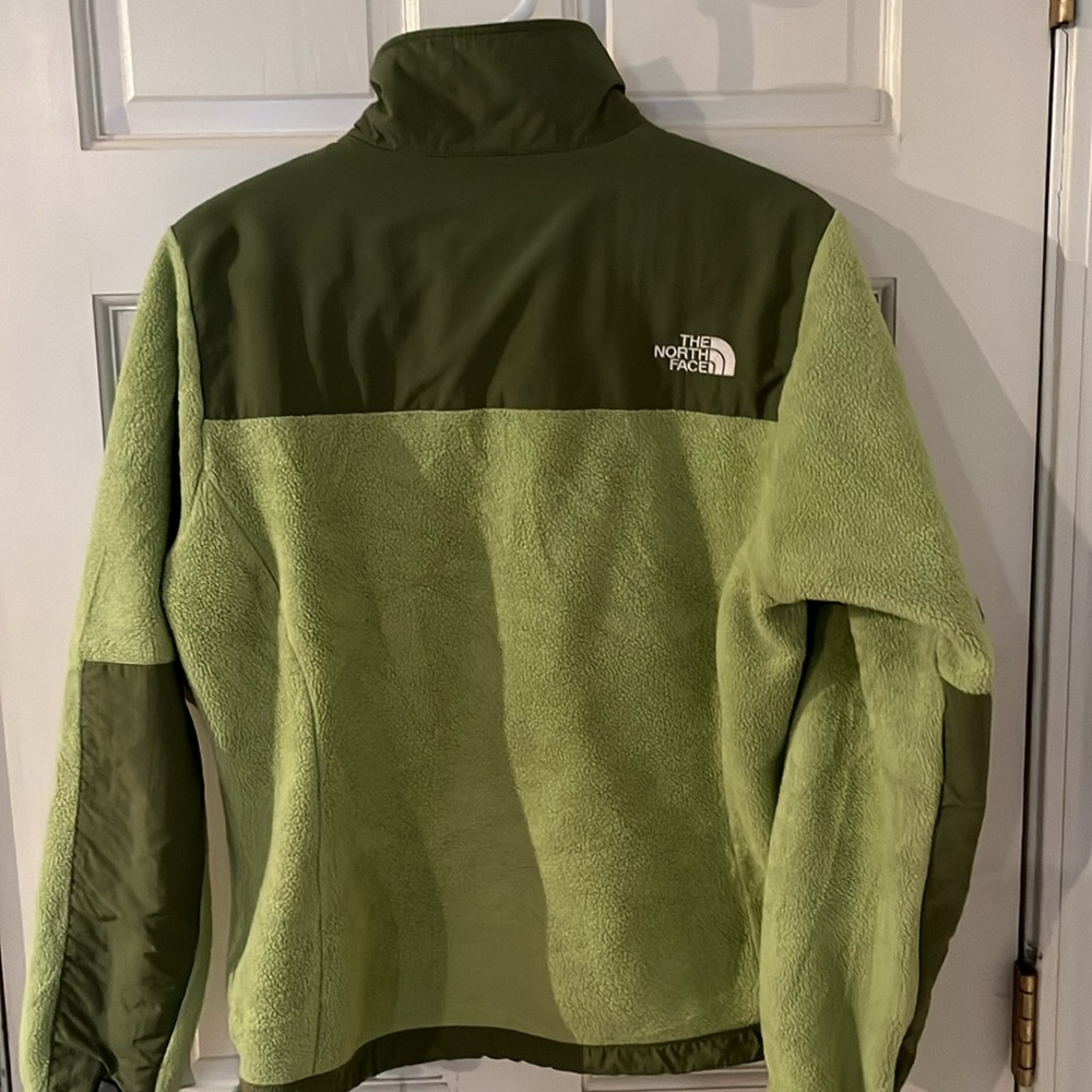 The North Face women’s medium green polartec jacket zip pockets - Picture 7 of 10